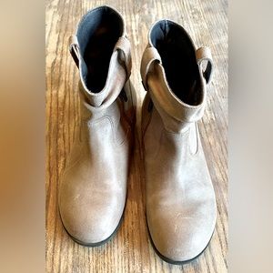 Birkenstock Sarnia Tan Booties EU size 40